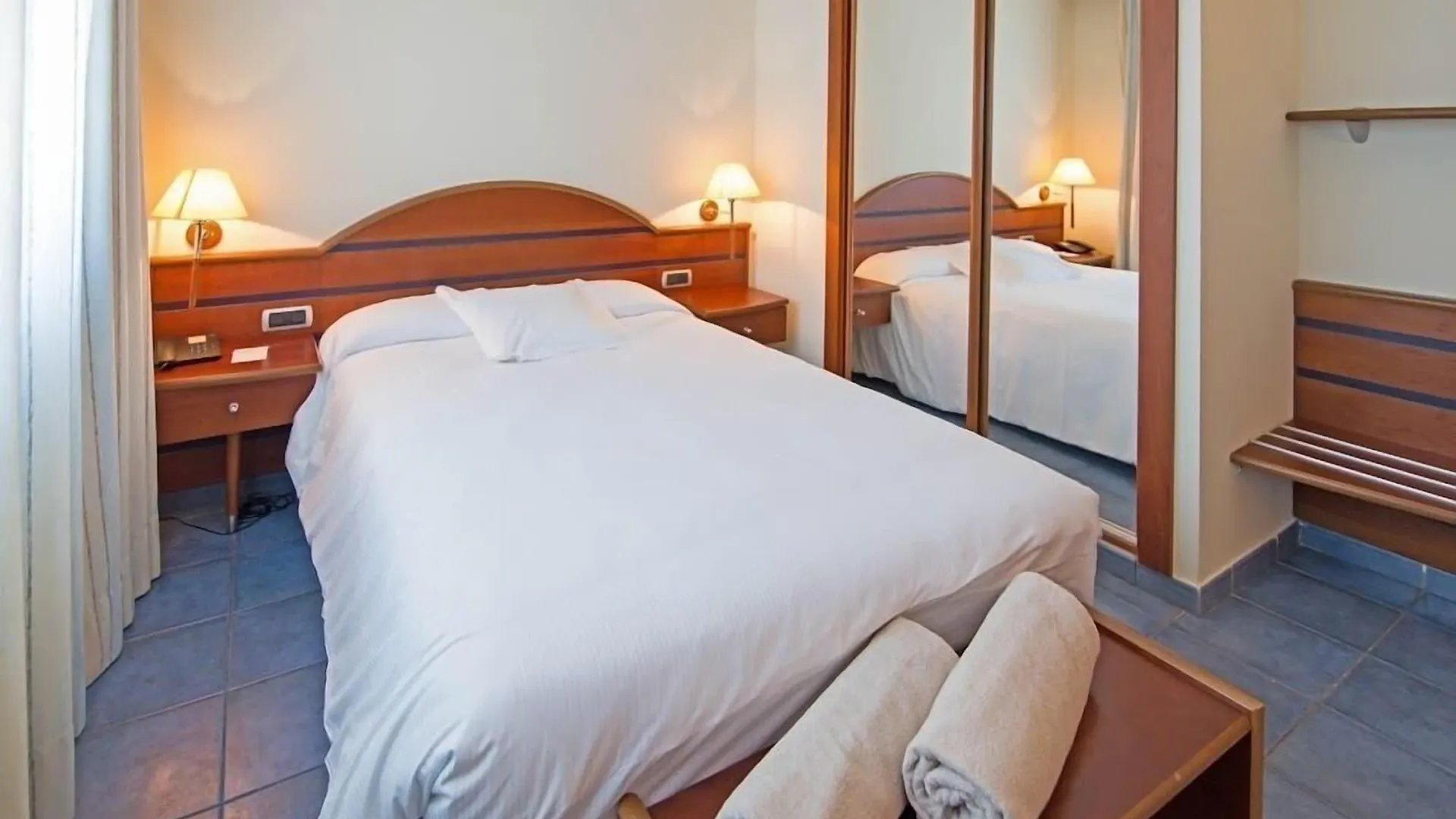 Hotel Port Salins By Pierre & Vacances Empuriabrava 4*,  Spain