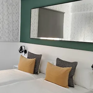 Room27- Center Spain