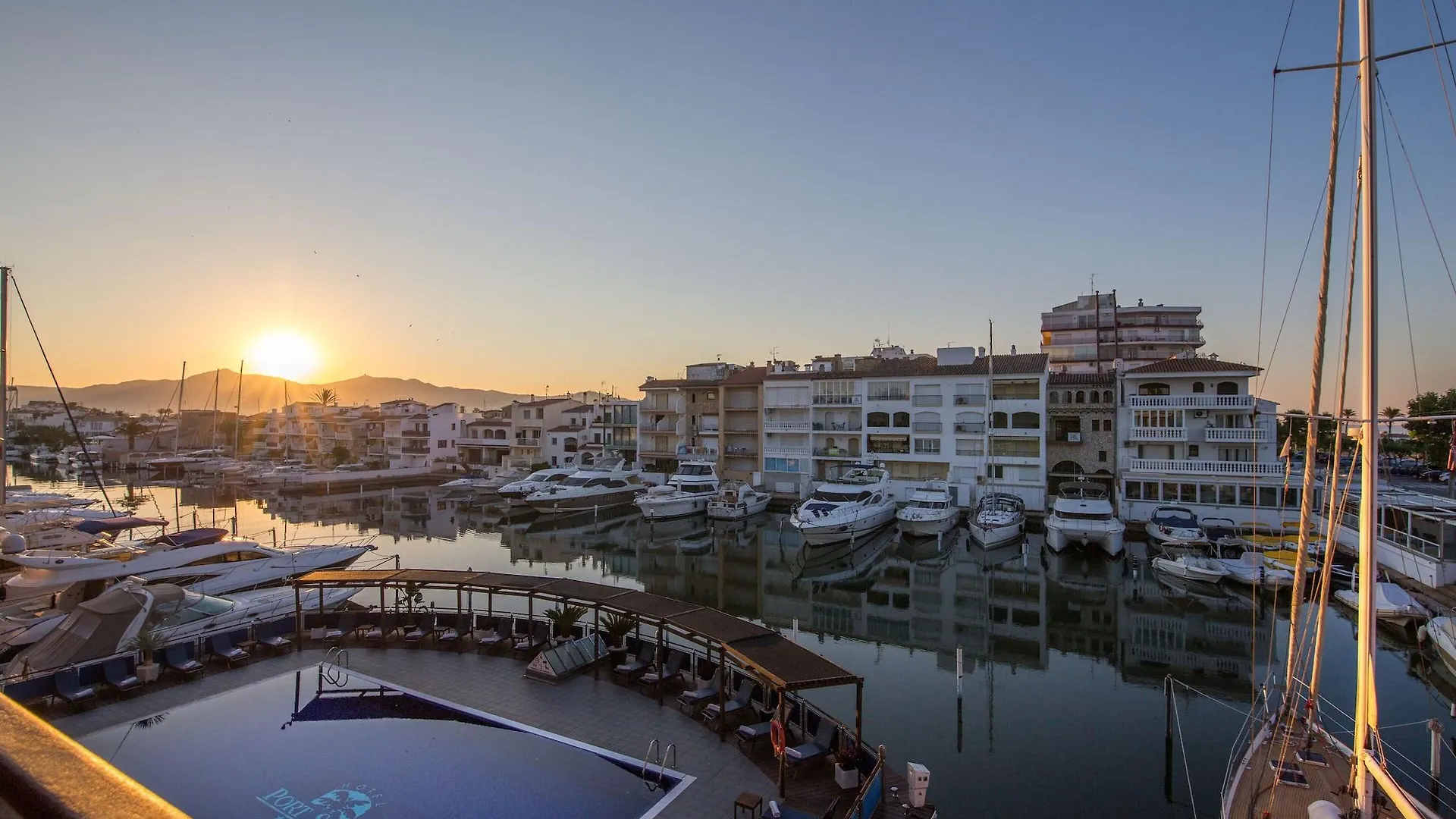 ****  Hotel Port Salins By Pierre & Vacances Empuriabrava Spain