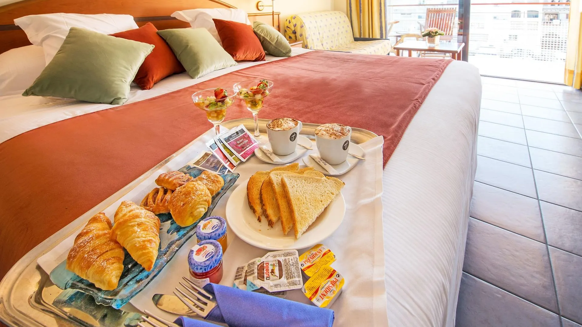 Hotel Port Salins By Pierre & Vacances Empuriabrava 4*,