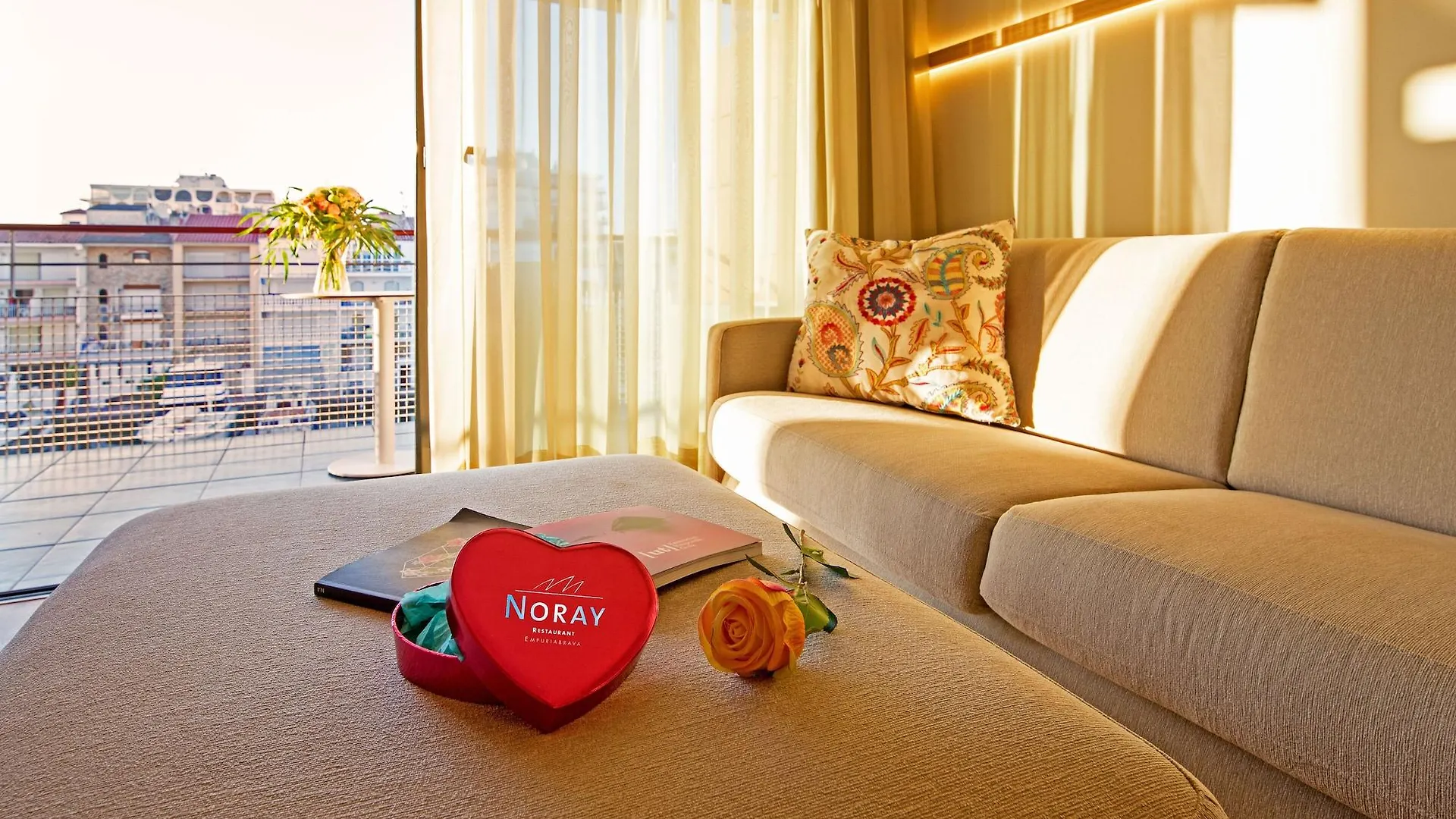 Hotel Port Salins By Pierre & Vacances Empuriabrava