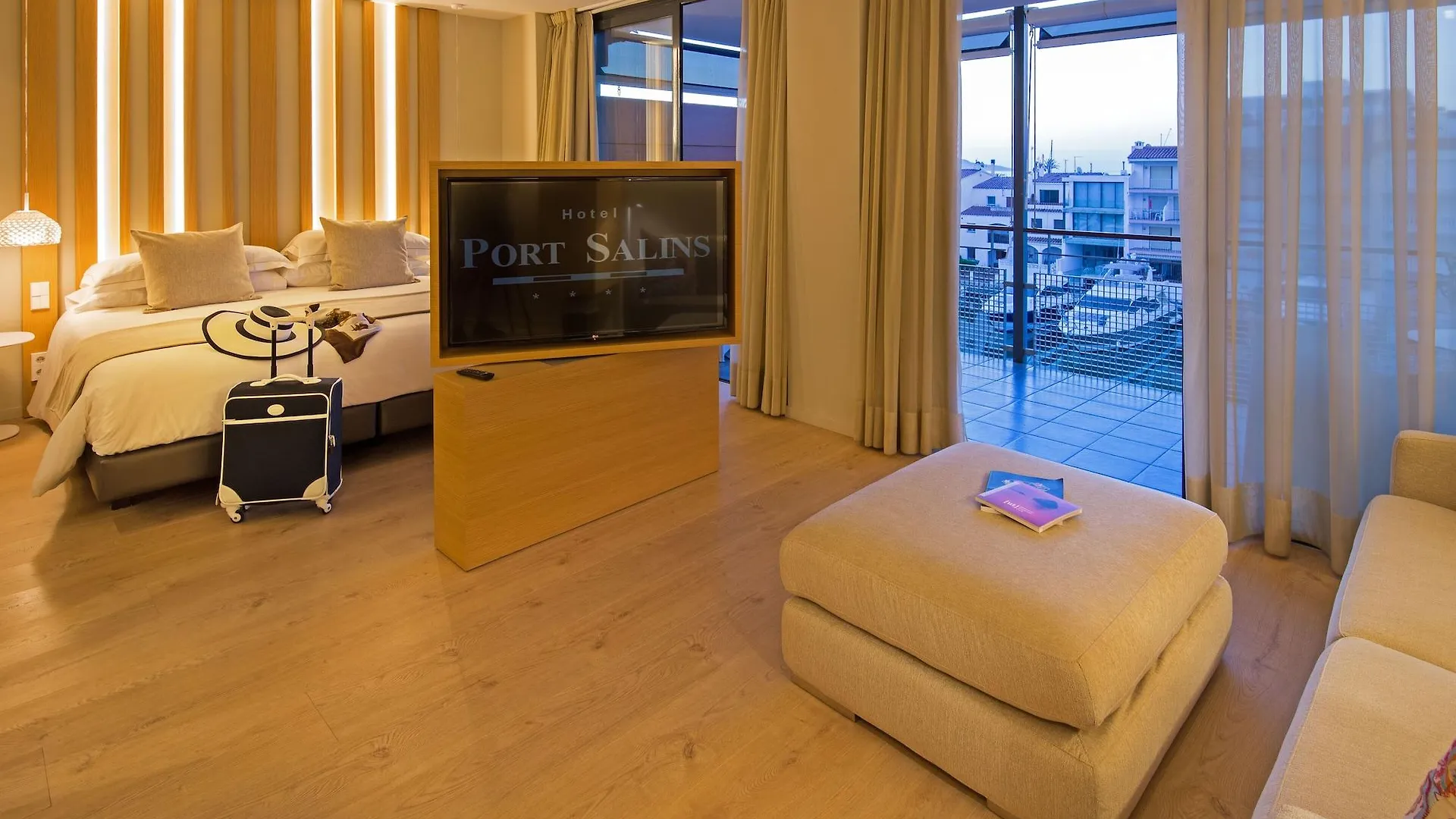 ****  Port Salins Hotel Empuriabrava Spain