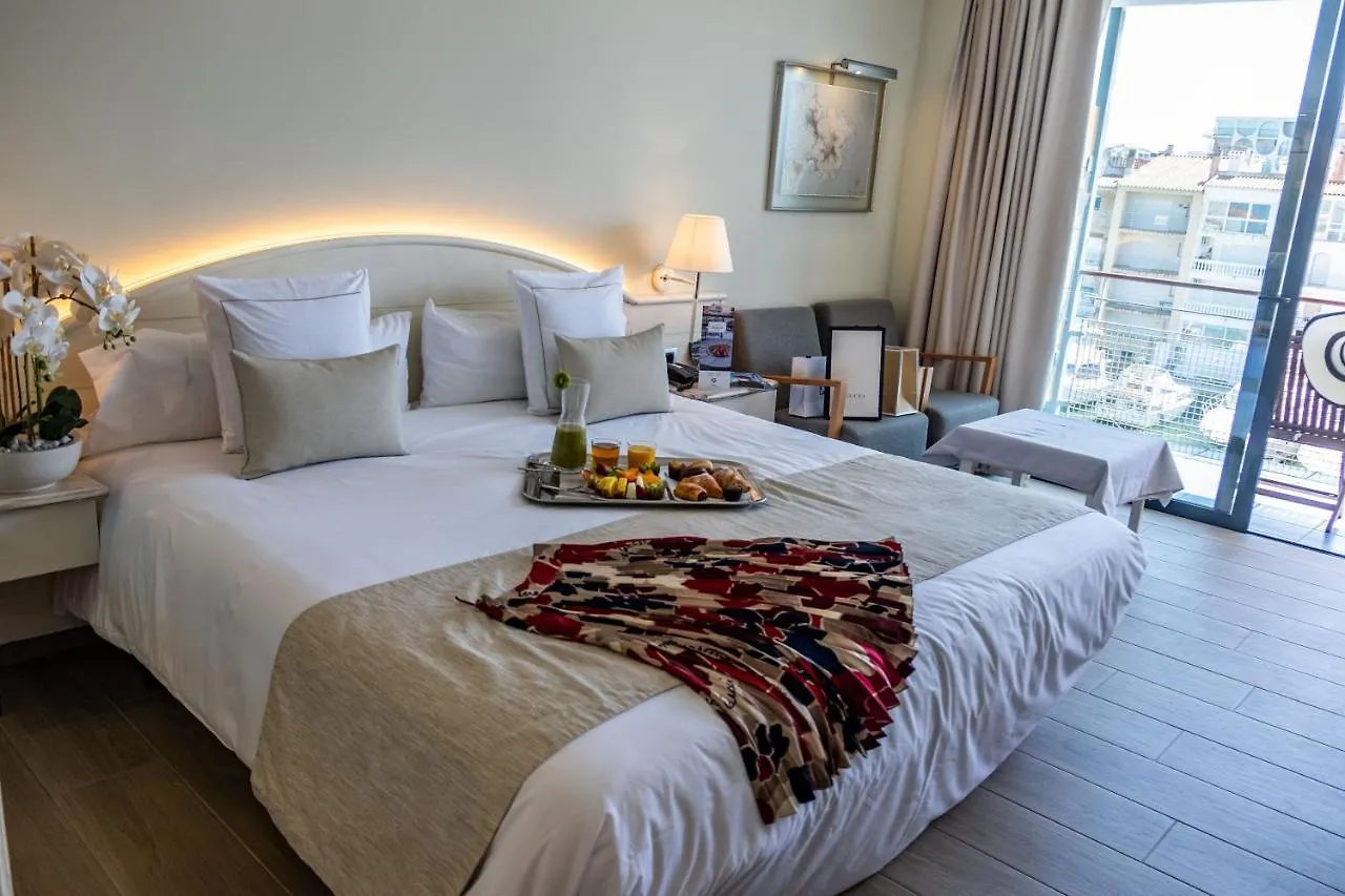 Hotel Port Salins By Pierre & Vacances Empuriabrava