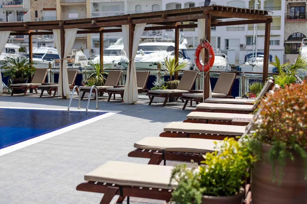 Hotel Port Salins By Pierre & Vacances Empuriabrava