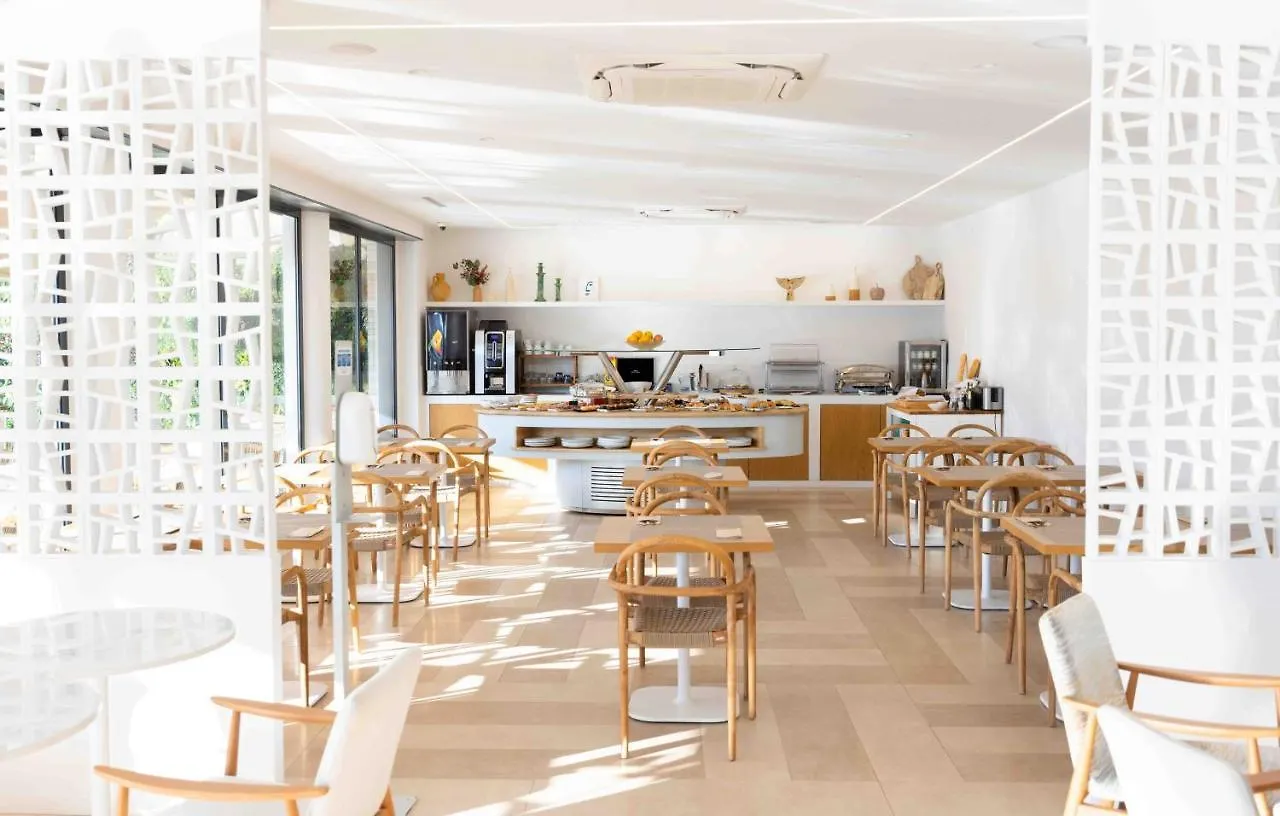 Hotel Port Salins By Pierre & Vacances Empuriabrava 4*,  Spain
