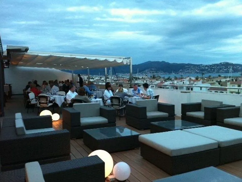 Hotel Port Salins By Pierre & Vacances Empuriabrava
